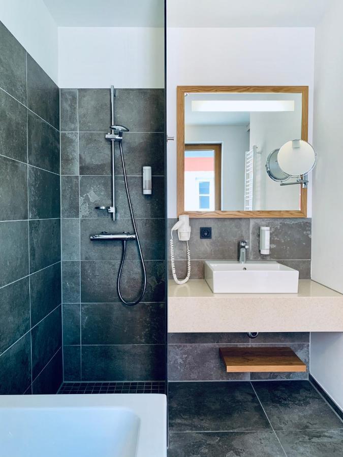 Stadthotel Kachelofen Krumbach Ngoại thất bức ảnh
