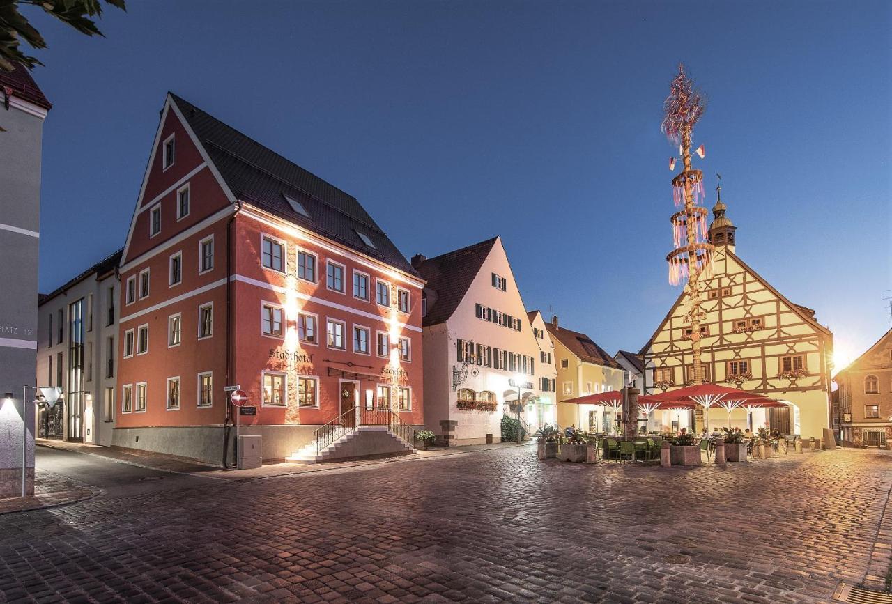 Stadthotel Kachelofen Krumbach Ngoại thất bức ảnh