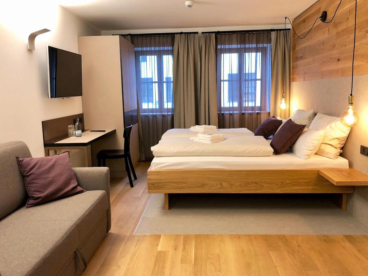 Stadthotel Kachelofen Krumbach Ngoại thất bức ảnh
